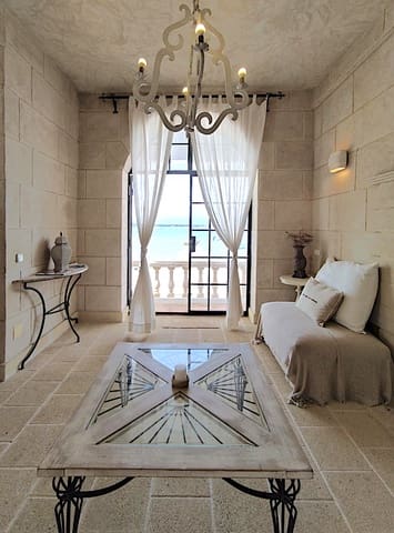 2 makuuhuone Ullakkoasunto myytävänä paikassa La Savina, Formentera kunta - 1 200 000 € (Ref: 9610111)