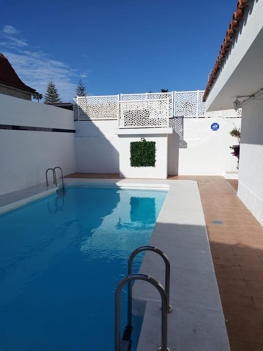 2 makuuhuone Bungalow vuokrattavana paikassa San Bartolome de Tirajana mukana uima-altaan 
autotalli - 2 350 € (Ref: 10043581)