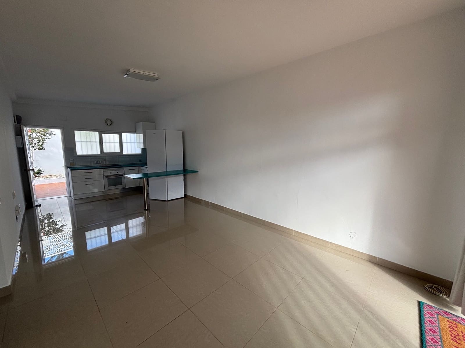 2 makuuhuone Bungalow vuokrattavana paikassa San Bartolome de Tirajana mukana uima-altaan 
autotalli - 2 350 € (Ref: 10043581)