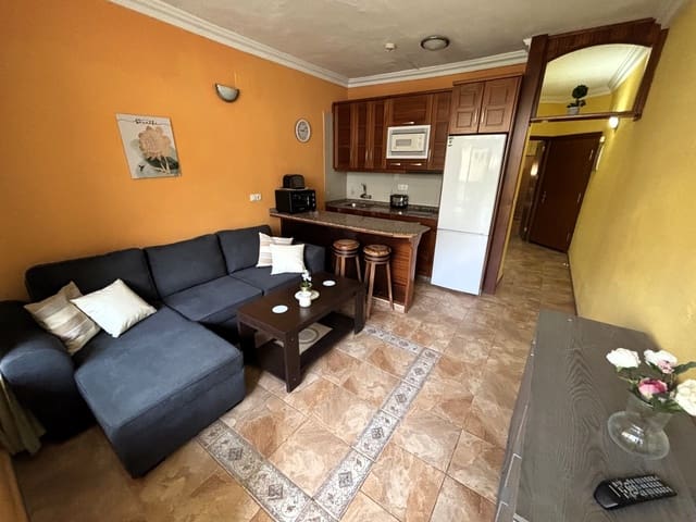 1 makuuhuone Huoneisto myytävänä paikassa San Bartolomé de Tirajana mukana uima-altaan - 180 000 € (Ref: 10160054)