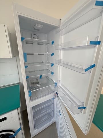 3 makuuhuone Bungalow vuokrattavana paikassa San Bartolomé de Tirajana mukana uima-altaan 
autotalli - 2 350 € (Ref: 9445442)