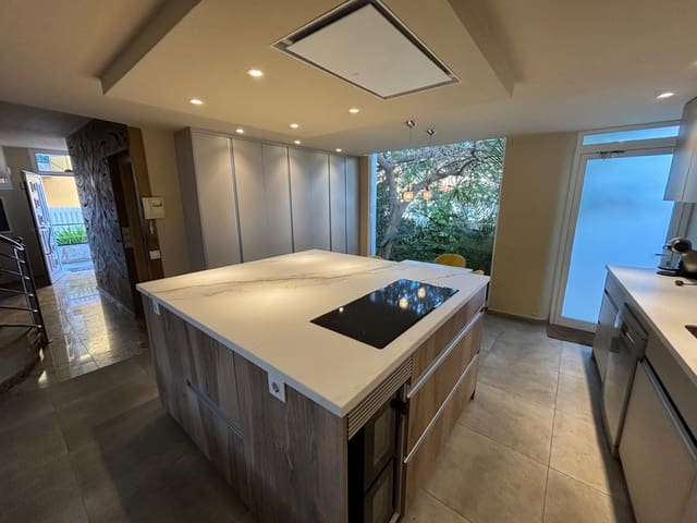 6 camera da letto Casa in vendita in San Bartolomé de Tirajana con piscina garage - 1.150.000 € (Rif: 9772070)