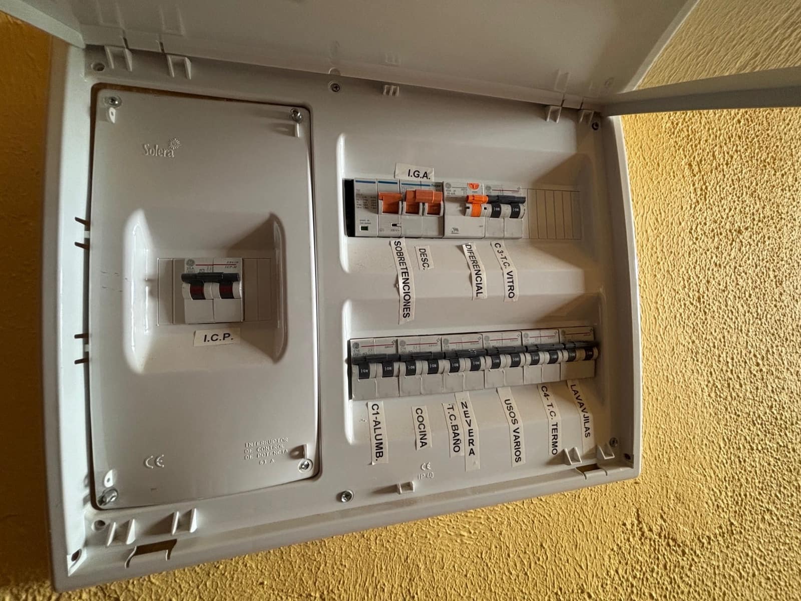 1 bedroom Apartment for sale in San Bartolome de Tirajana with pool - € 190,000 (Ref: 9777216)