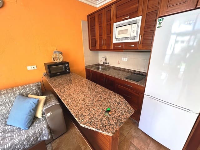 1 sypialnia Apartament na sprzedaż w San Bartolomé de Tirajana z basenem - 190 000 € (Ref: 9777216)