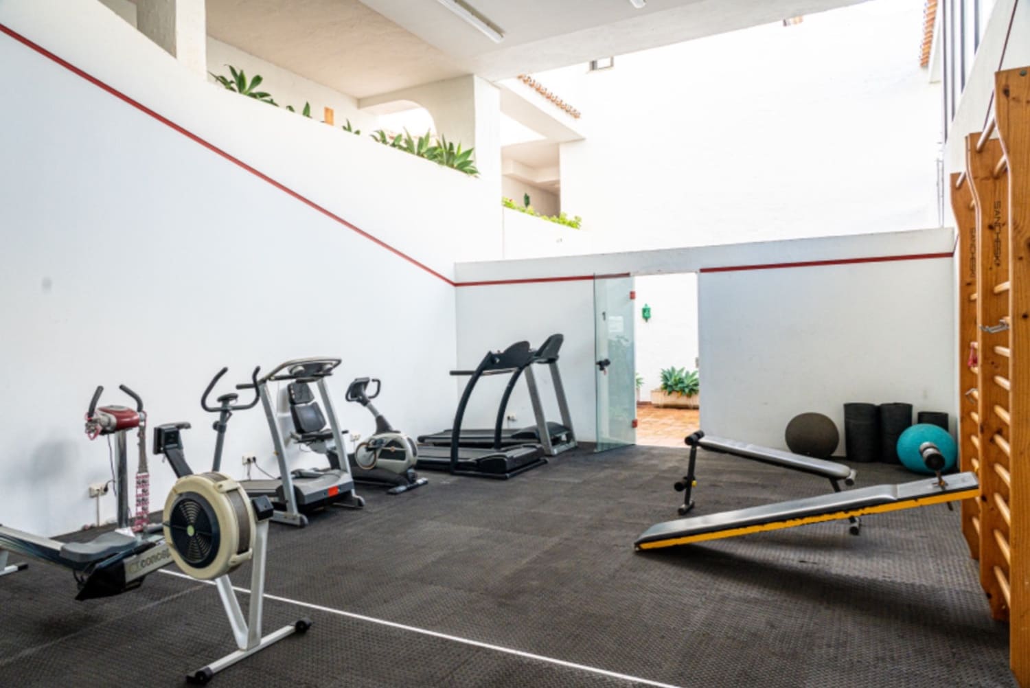 3 sovrum Lägenhet till salu i Marbella med pool garage - 1 725 000 € (Ref: 10045513)
