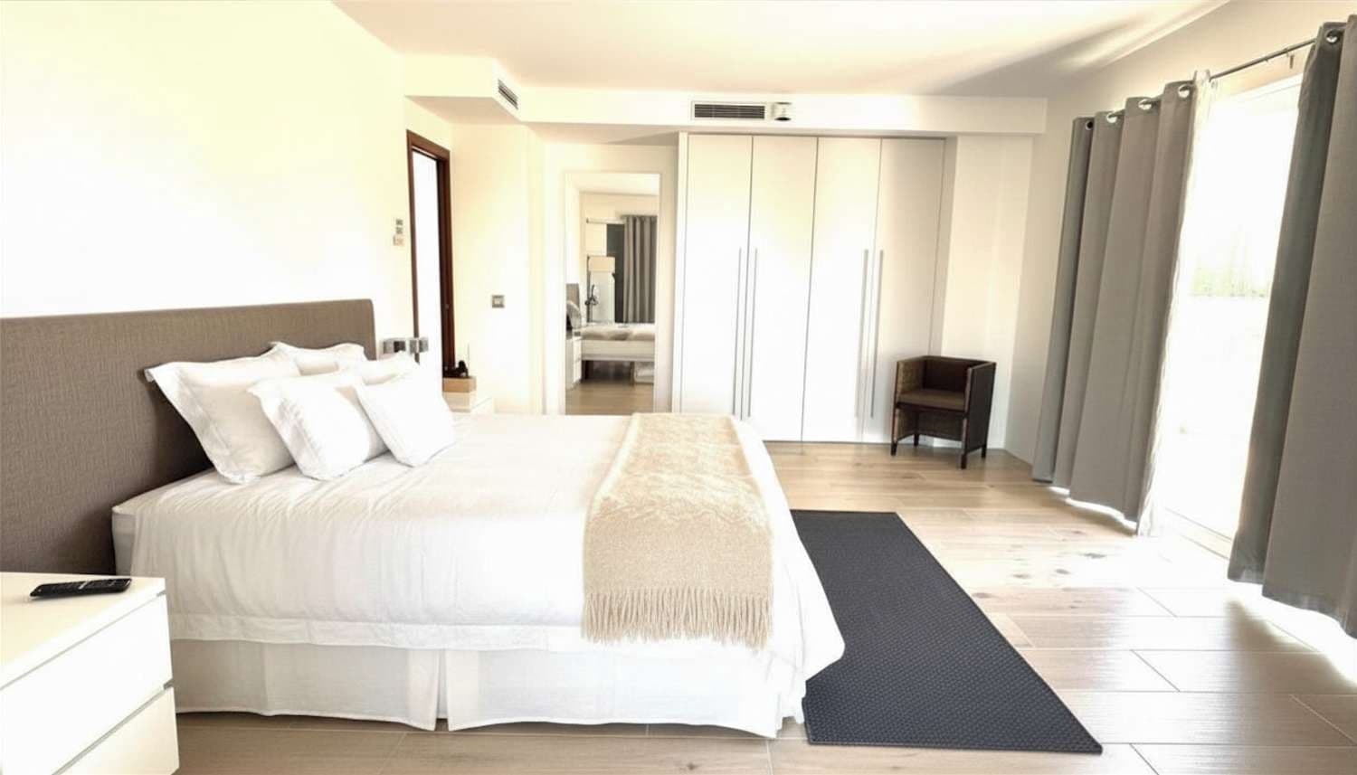 5 makuuhuone Omakotitalo myytävänä paikassa Marbella mukana uima-altaan - 3 850 000 € (Ref: 10045514)