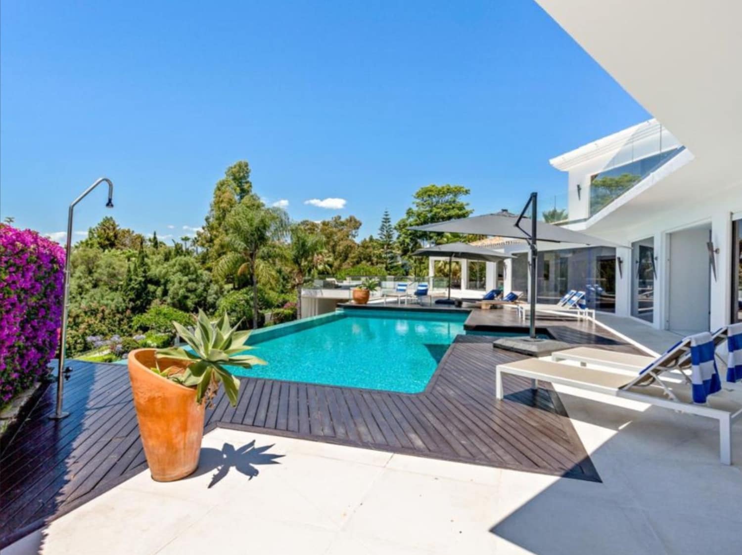 5 makuuhuone Omakotitalo myytävänä paikassa Marbella mukana uima-altaan - 3 850 000 € (Ref: 10045514)