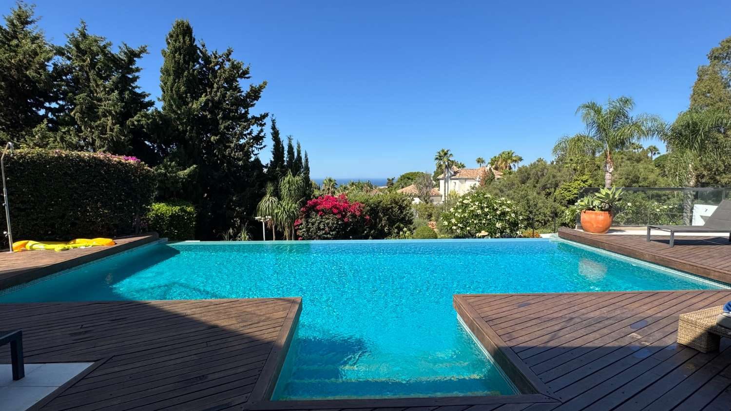 5 makuuhuone Omakotitalo myytävänä paikassa Marbella mukana uima-altaan - 3 850 000 € (Ref: 10045514)