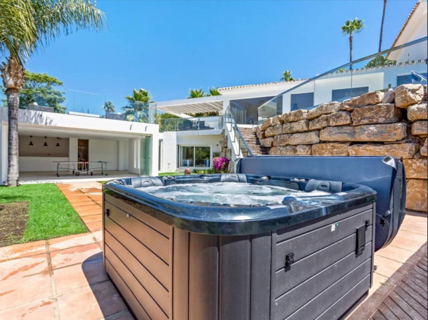 5 makuuhuone Omakotitalo myytävänä paikassa Marbella mukana uima-altaan - 3 850 000 € (Ref: 10045514)