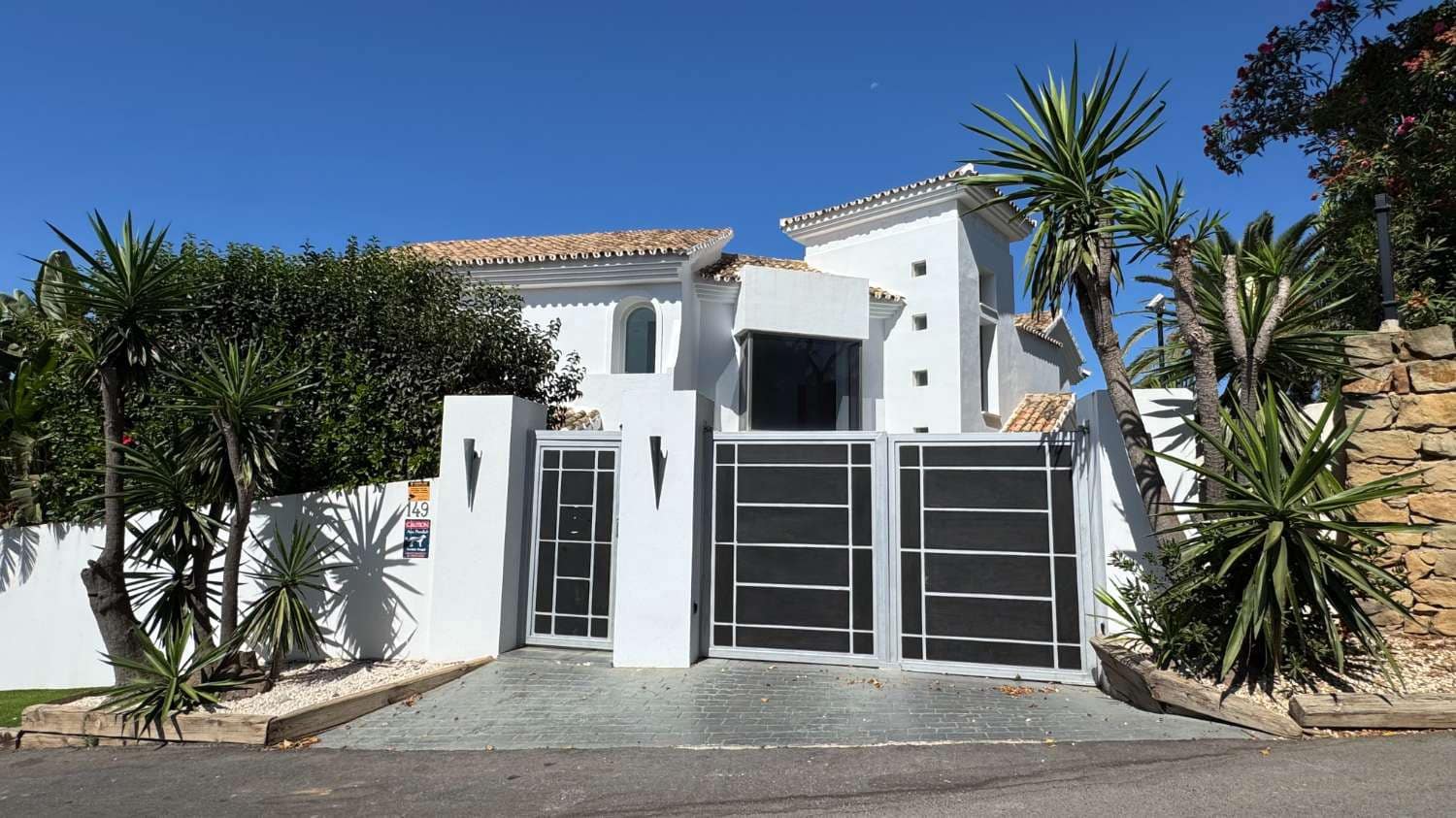 5 makuuhuone Omakotitalo myytävänä paikassa Marbella mukana uima-altaan - 3 850 000 € (Ref: 10045514)