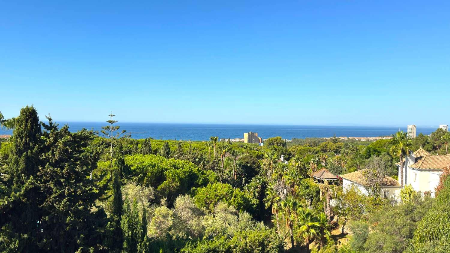 5 makuuhuone Omakotitalo myytävänä paikassa Marbella mukana uima-altaan - 3 850 000 € (Ref: 10045514)