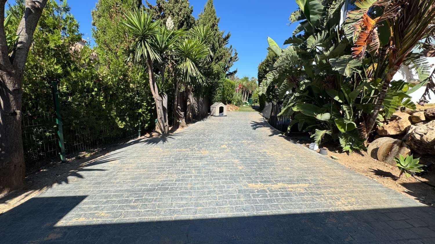 5 makuuhuone Omakotitalo myytävänä paikassa Marbella mukana uima-altaan - 3 850 000 € (Ref: 10045514)