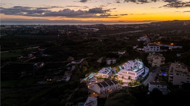 2 quarto Apartamento de Praia para venda em Benahavís pueblo, Benahavís com piscina garagem - 1 100 000 € (Ref: 10045516)