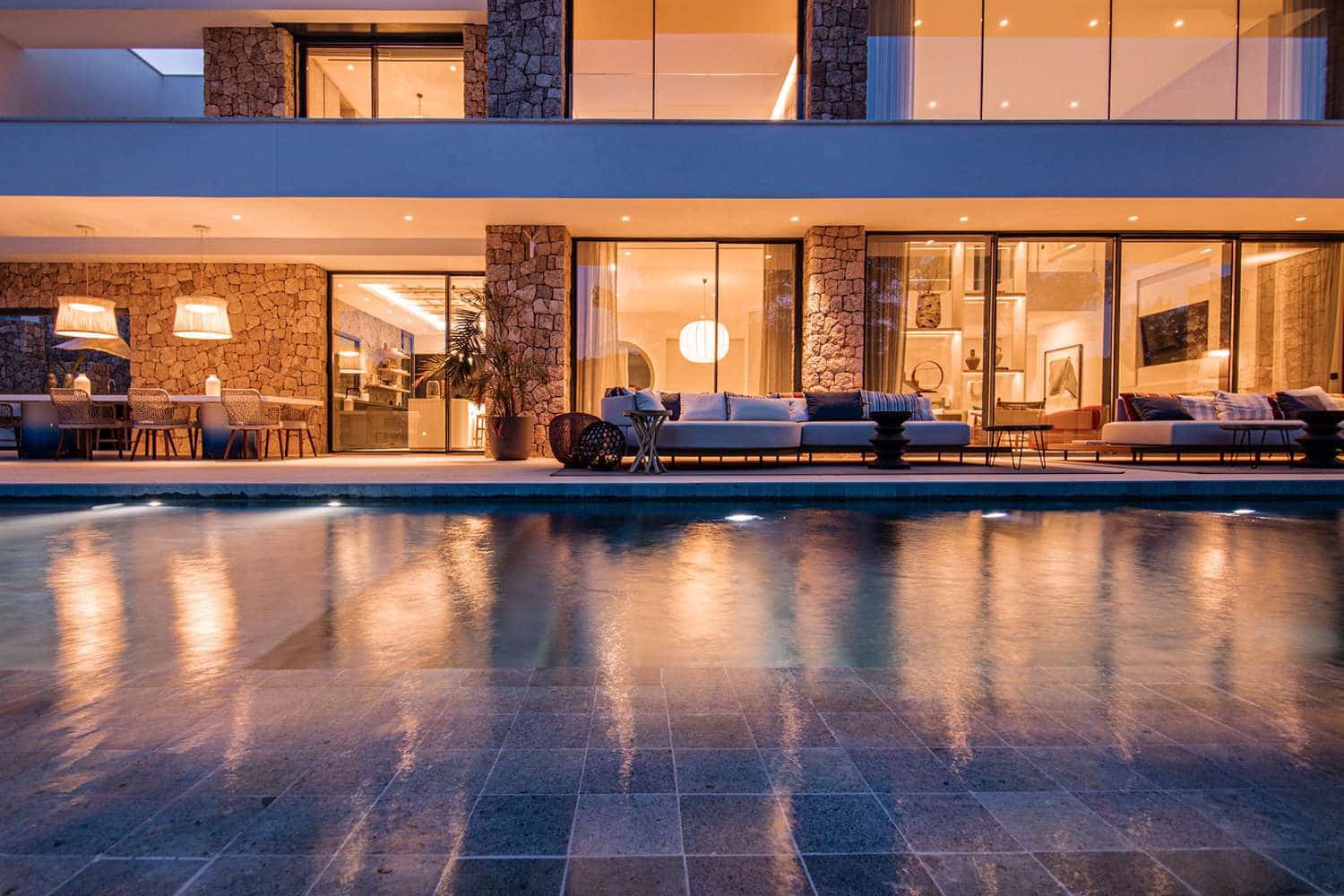4 bedroom Villa for sale in Ibiza / Eivissa town with pool - € 4,600,000 (Ref: 10045519)