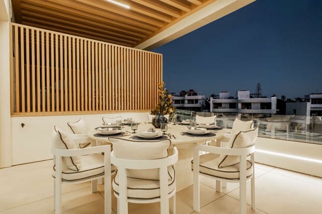 3 Zimmer Strandapartment zu verkaufen in Las Chapas, Marbella mit Pool - 5.060.000 € (Ref: 10045521)