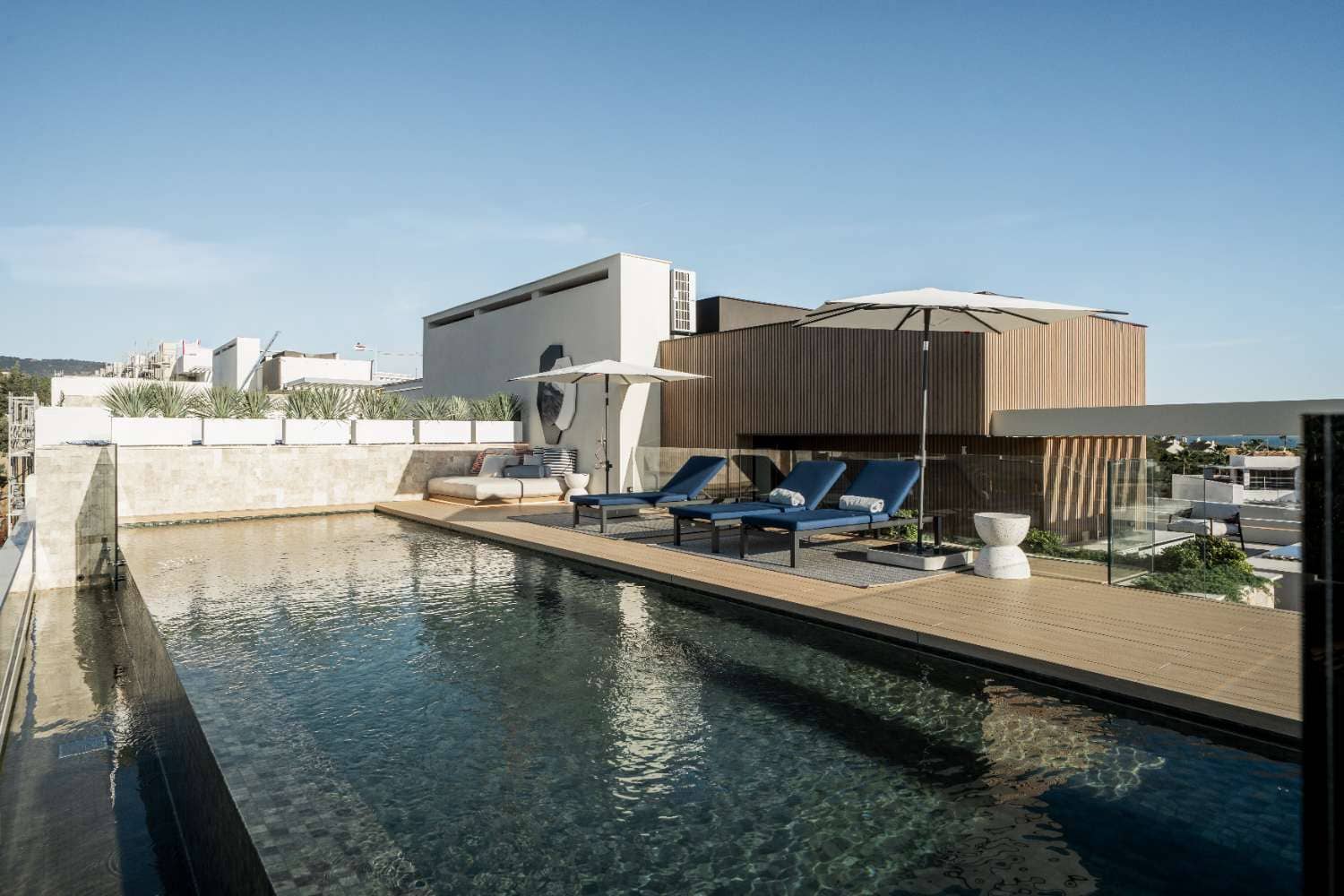 3 Zimmer Strandapartment zu verkaufen in Marbella mit Pool - 5.060.000 € (Ref: 10045521)