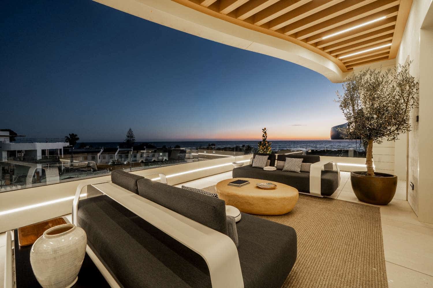 3 Zimmer Strandapartment zu verkaufen in Marbella mit Pool - 5.060.000 € (Ref: 10045521)
