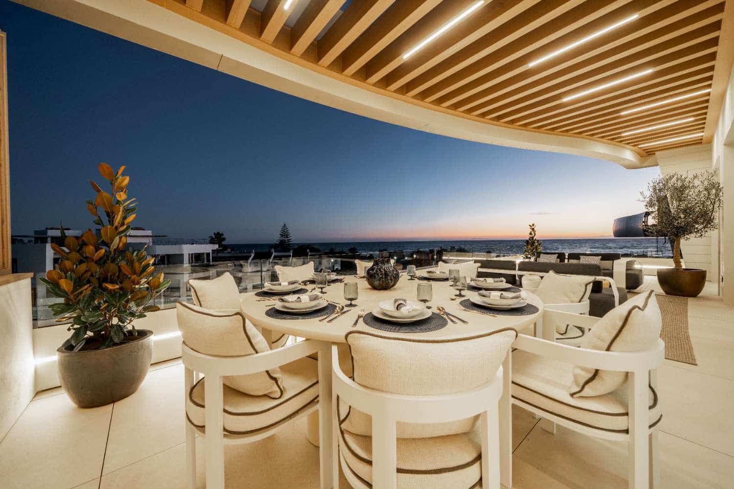 3 Zimmer Strandapartment zu verkaufen in Marbella mit Pool - 5.060.000 € (Ref: 10045521)
