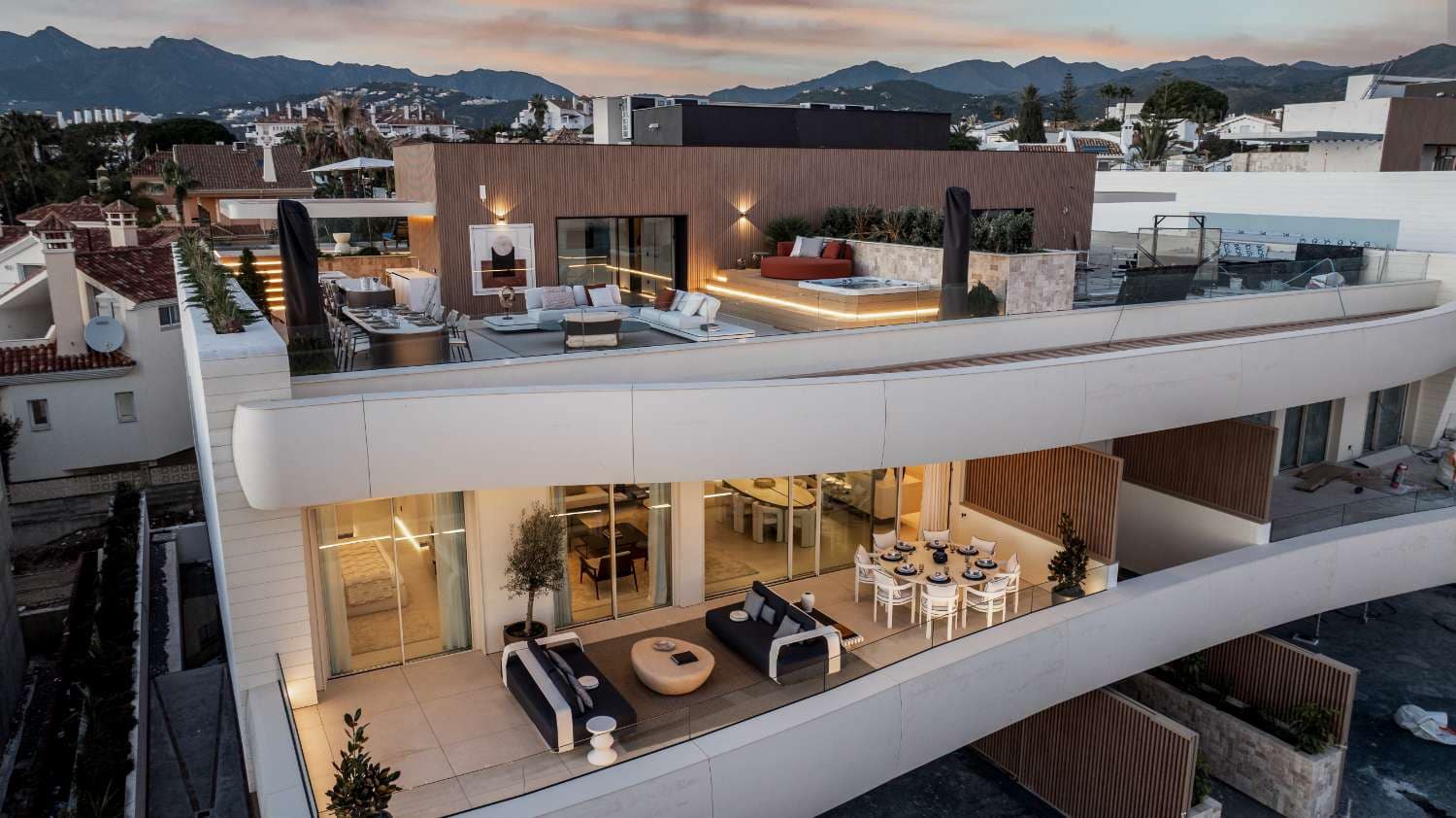 3 Zimmer Strandapartment zu verkaufen in Marbella mit Pool - 5.060.000 € (Ref: 10045521)