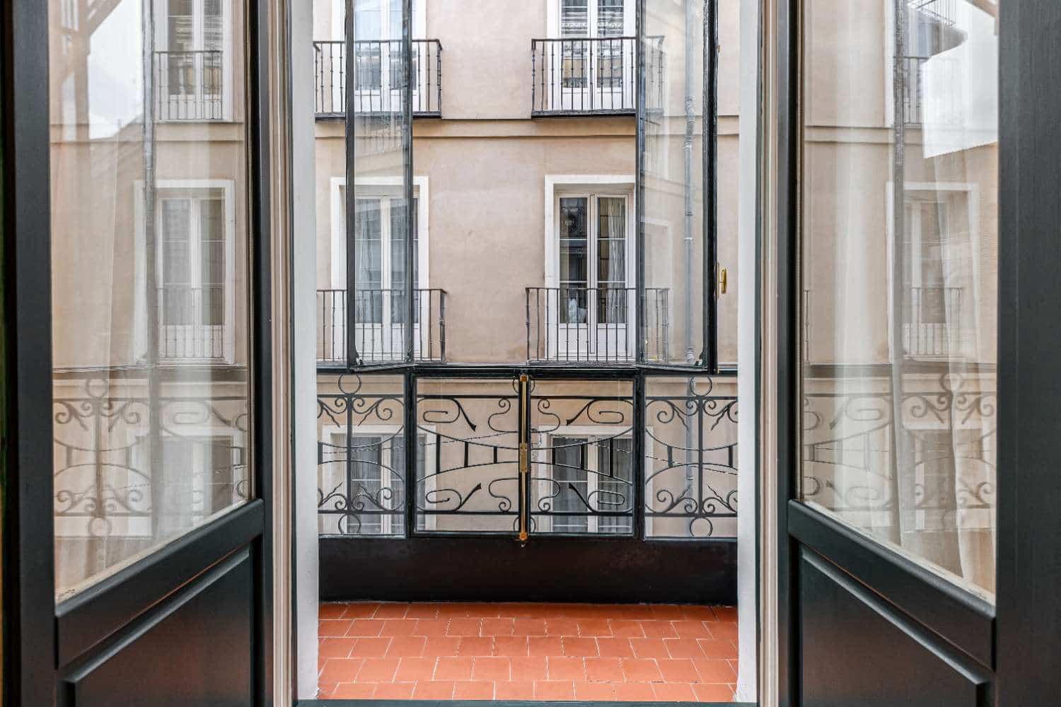 3 soveværelse Lejlighed til salg i Madrid by - € 1.100.000 (Ref: 10045525)