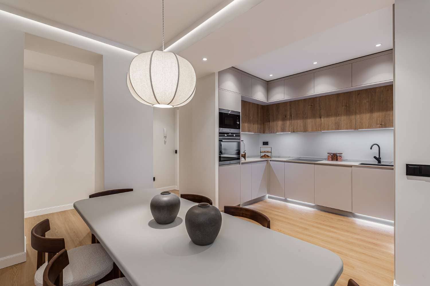 3 soveværelse Lejlighed til salg i Madrid by - € 1.150.000 (Ref: 10045526)
