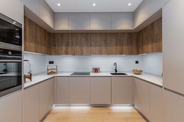 3 sypialnia Mieszkanie na sprzedaż w Universidad, Miasto Madryt - 1 150 000 € (Ref: 10045526)