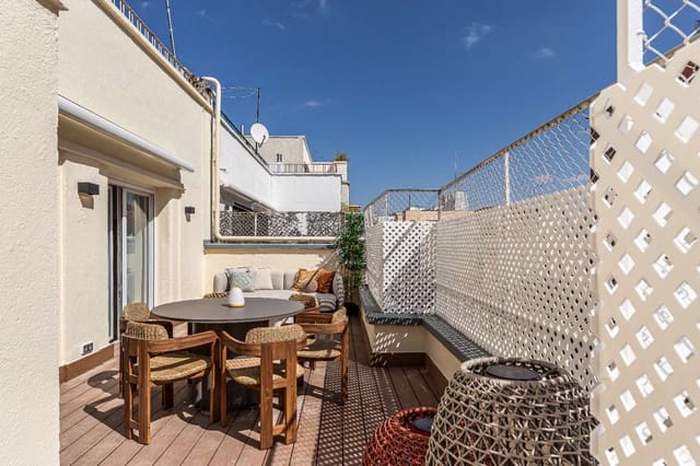 3 makuuhuone Asunto myytävänä paikassa Lista, Madrid kaupunki - 1 650 000 € (Ref: 10045527)