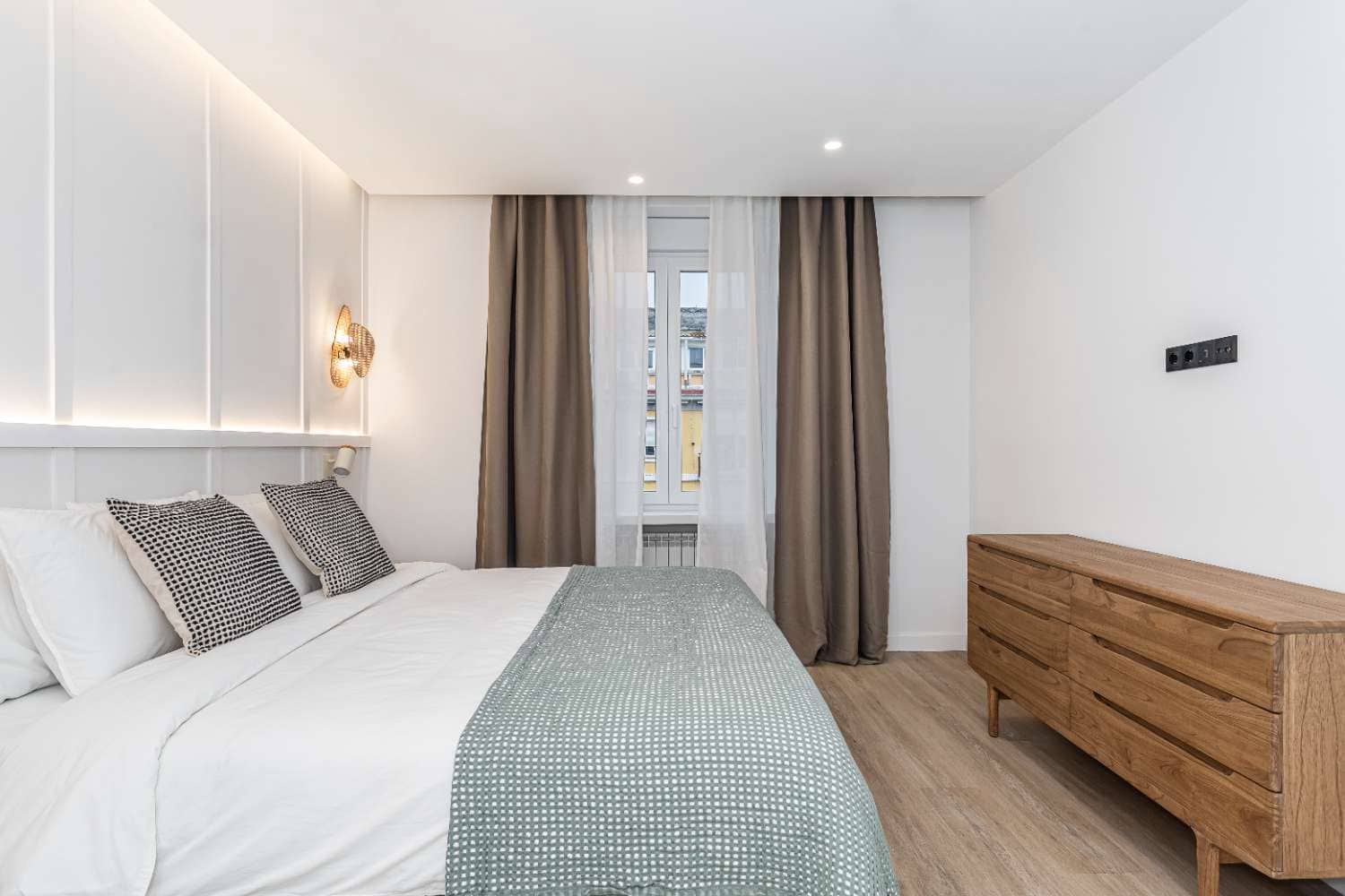 2 sypialnia Mieszkanie na sprzedaż w Miasto Madryt - 1 100 000 € (Ref: 10045528)