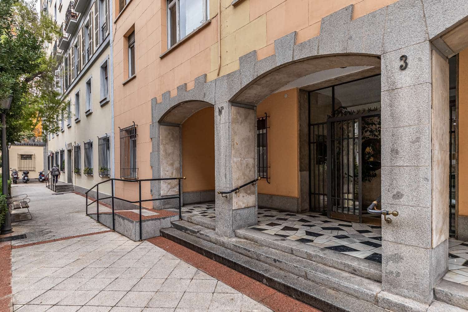 2 sypialnia Mieszkanie na sprzedaż w Miasto Madryt - 1 100 000 € (Ref: 10045528)
