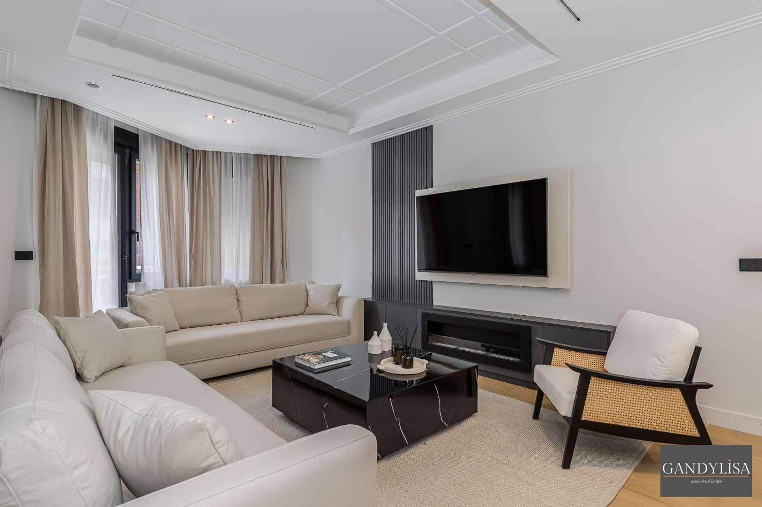 4 slaapkamer Penthouse te koop in Madrid stad - € 1.990.000 (Ref: 9165650)