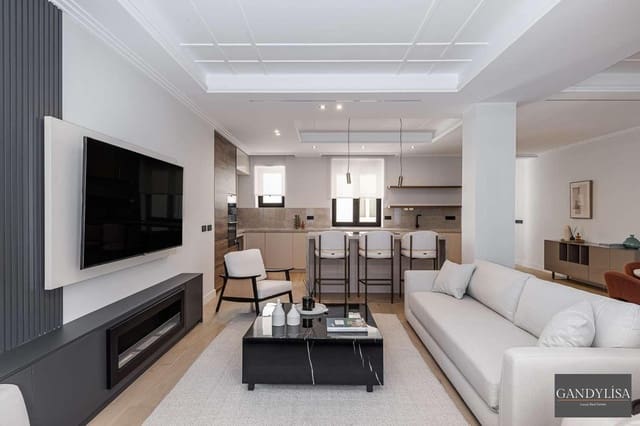4 bedroom Penthouse for sale in Madrid city - € 1,990,000 (Ref: 9165650)