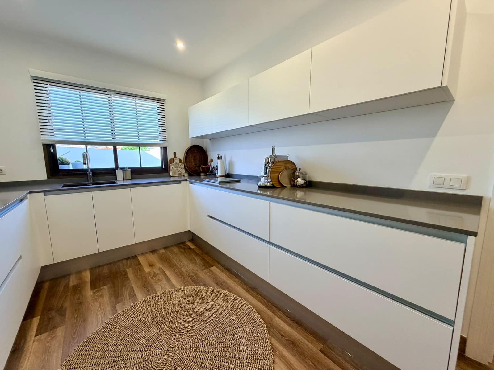 3 chambre Villa/Maison à vendre à Antigua avec piscine garage - 749 000 € (Ref: 10039226)
