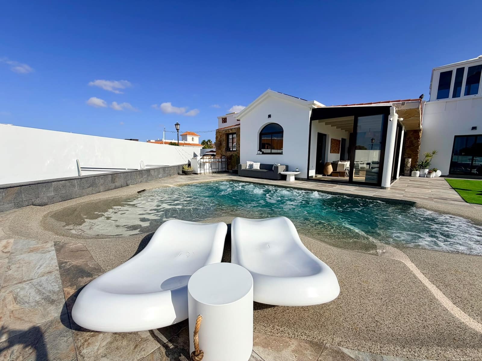 3 chambre Villa/Maison à vendre à Antigua avec piscine garage - 749 000 € (Ref: 10039226)