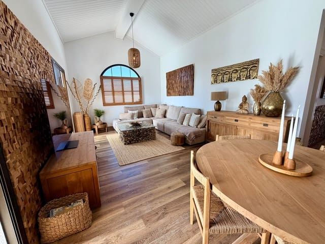 3 chambre Villa/Maison à vendre à Antigua avec piscine garage - 749 000 € (Ref: 10039226)