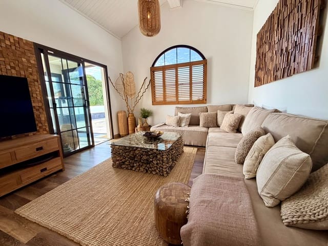 3 chambre Villa/Maison à vendre à Antigua avec piscine garage - 749 000 € (Ref: 10039226)