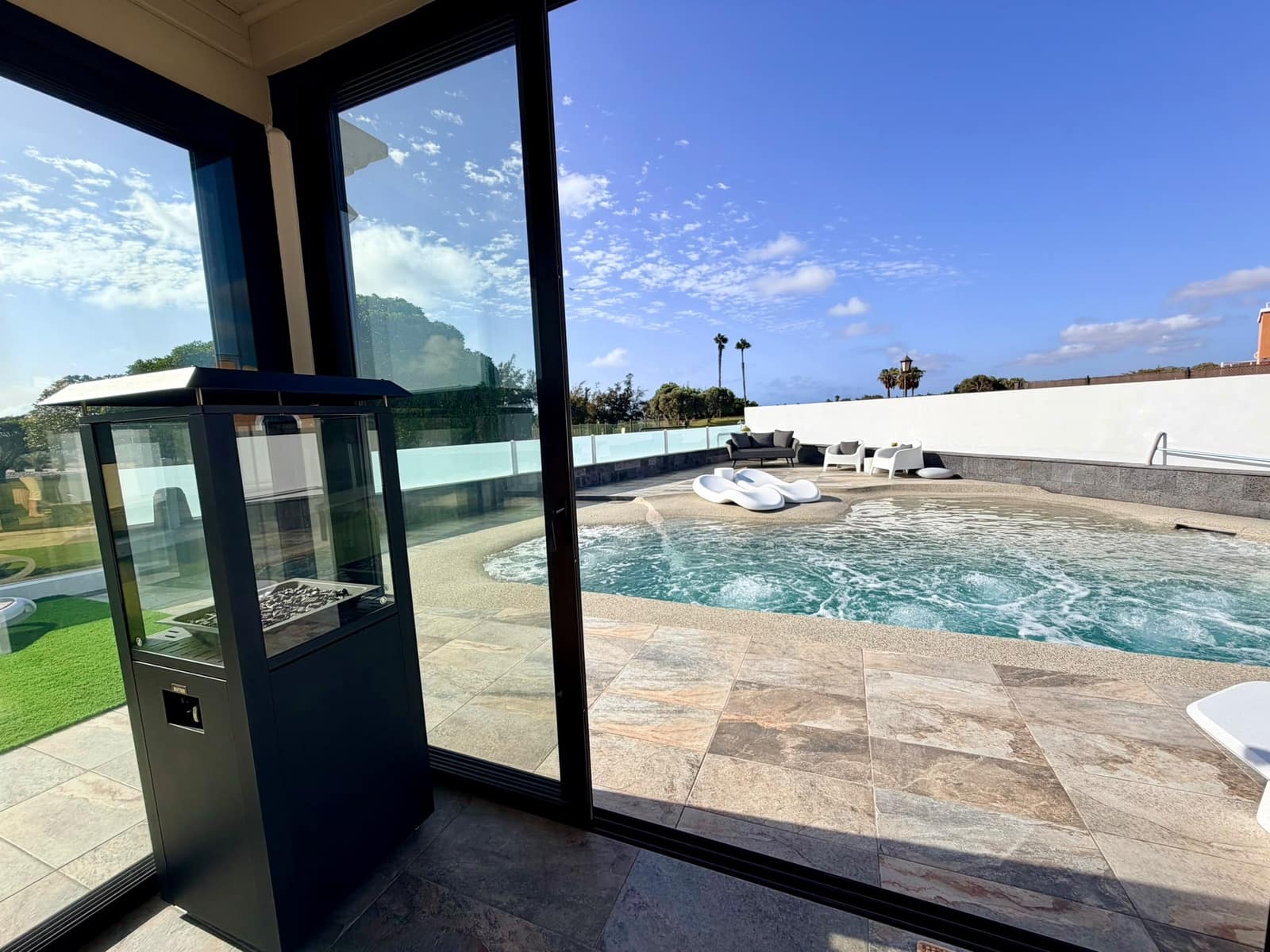 3 chambre Villa/Maison à vendre à Antigua avec piscine garage - 749 000 € (Ref: 10039226)