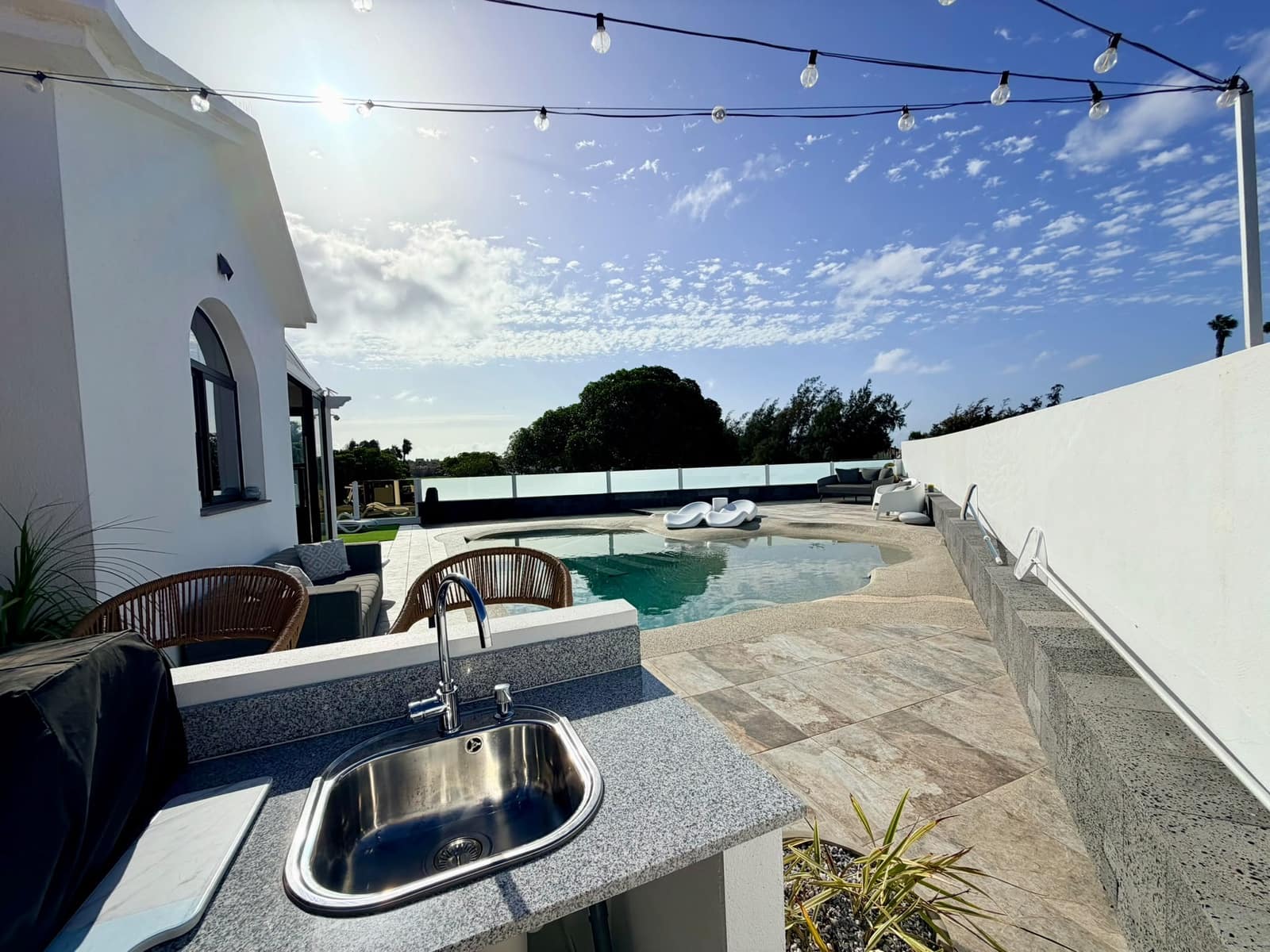 3 chambre Villa/Maison à vendre à Antigua avec piscine garage - 749 000 € (Ref: 10039226)