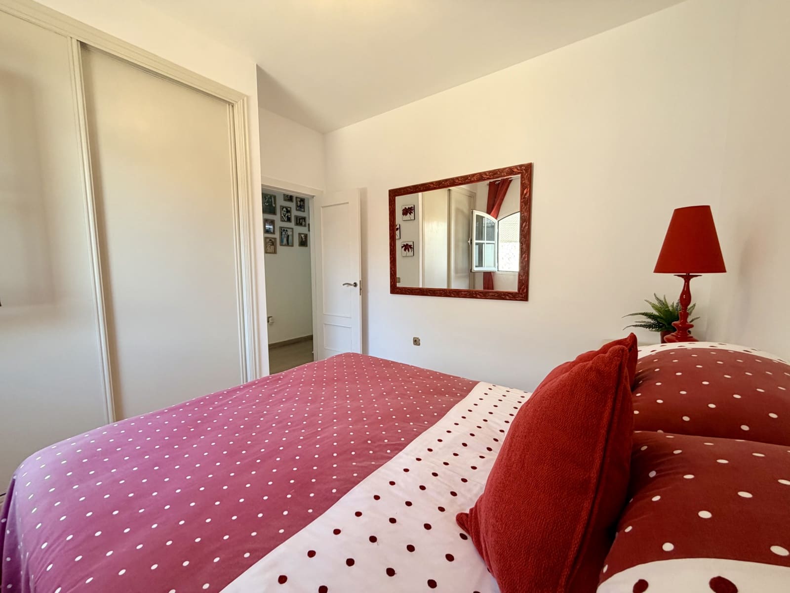 4 bedroom Villa for sale in Caleta de Fuste with pool garage - € 570,000 (Ref: 9700383)