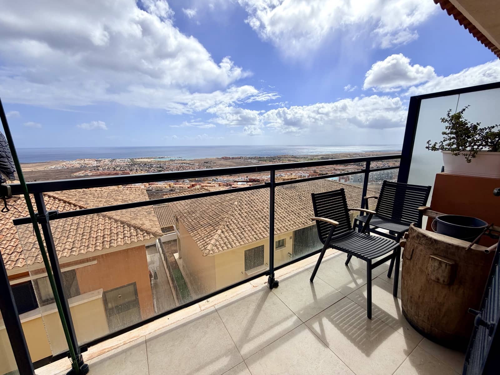 4 quarto Casa em Banda para venda em Caleta de Fuste com piscina garagem - 345 000 € (Ref: 9702457)