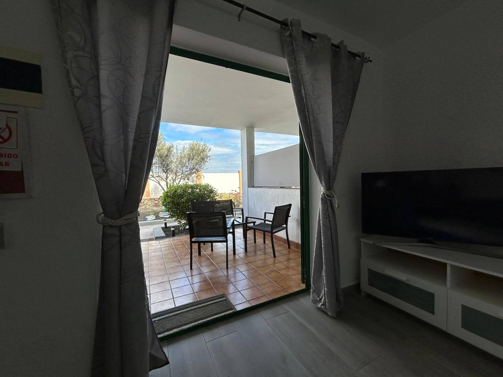 1 Zimmer Apartment zu verkaufen in Caleta de Fuste mit Pool - 175.000 € (Ref: 9703233)