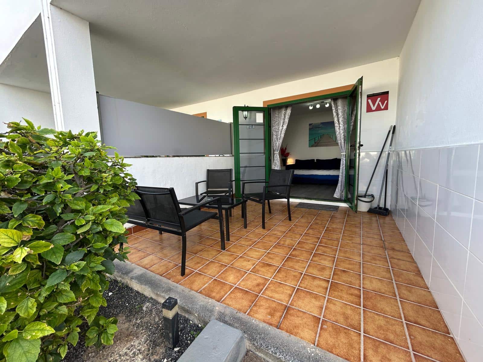 1 Zimmer Apartment zu verkaufen in Caleta de Fuste mit Pool - 175.000 € (Ref: 9703233)