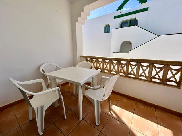 2 bedroom Apartment for sale in Caleta de Fuste, Antigua with pool garage - € 190,000 (Ref: 9703234)