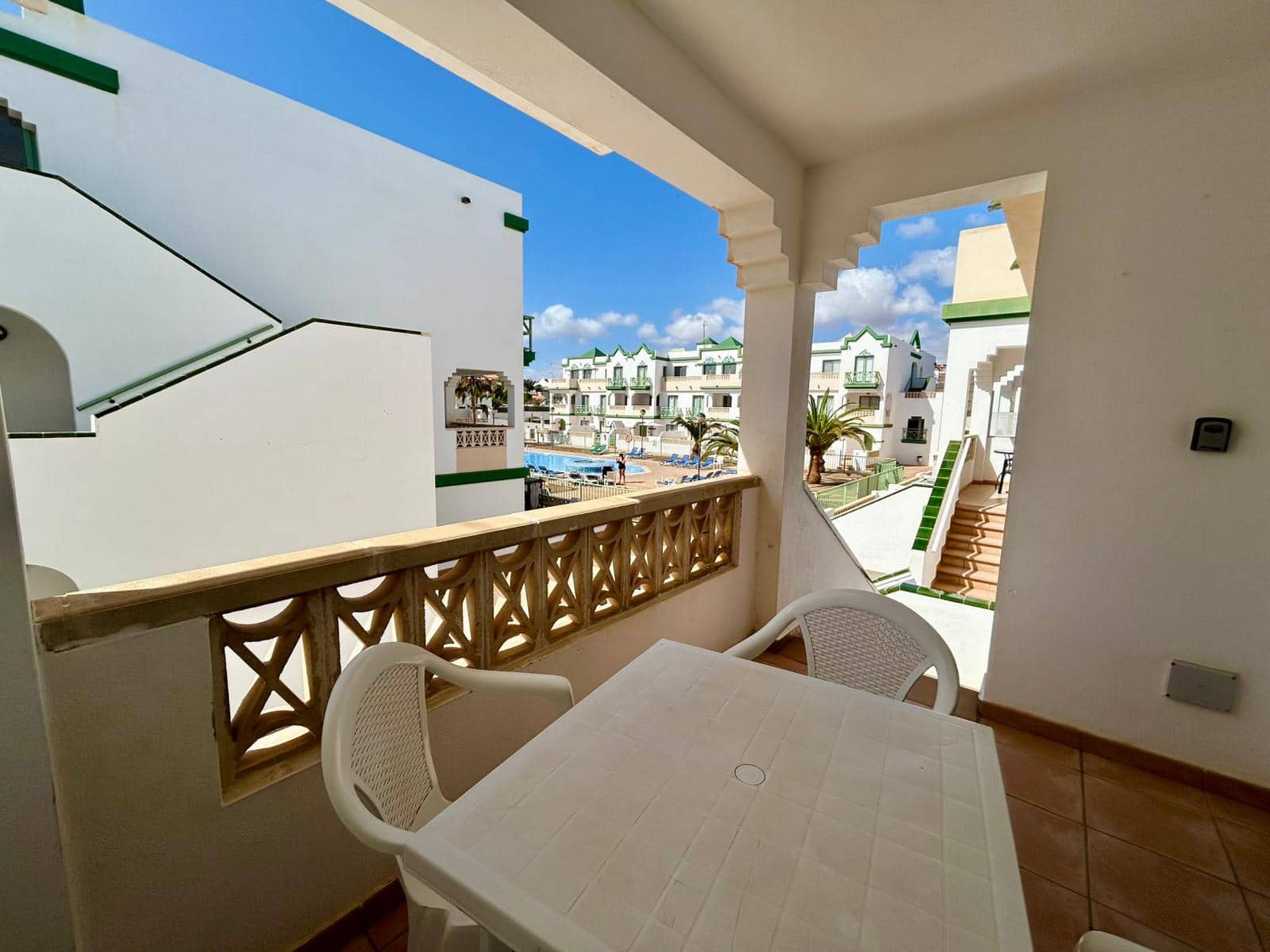 2 bedroom Apartment for sale in Caleta de Fuste with pool garage - € 190,000 (Ref: 9703234)