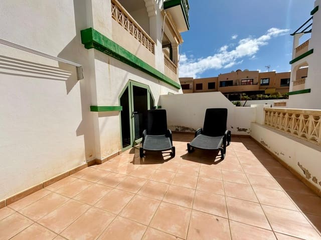 2 bedroom Apartment for sale in Caleta de Fuste, Antigua with pool garage - € 190,000 (Ref: 9703234)