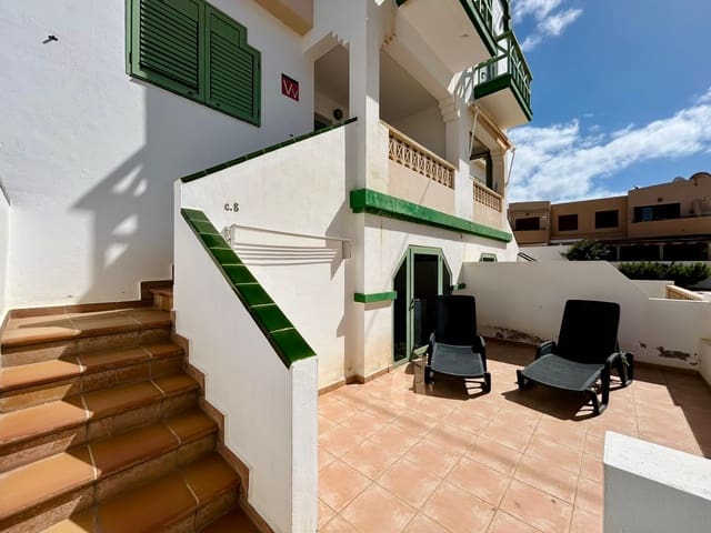 2 bedroom Apartment for sale in Caleta de Fuste, Antigua with pool garage - € 190,000 (Ref: 9703234)