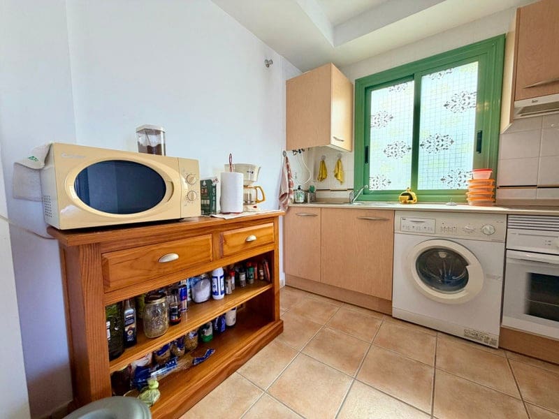 1 bedroom Apartment for sale in Caleta de Fuste with pool garage - € 179,000 (Ref: 9703235)