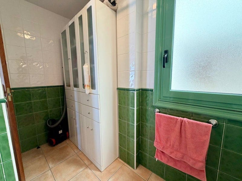 1 bedroom Apartment for sale in Caleta de Fuste with pool garage - € 179,000 (Ref: 9703235)