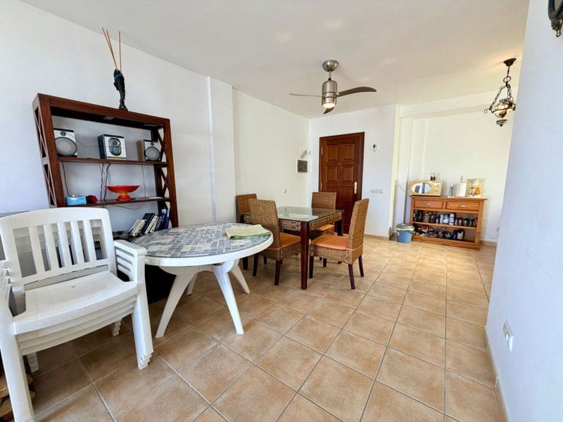 1 bedroom Apartment for sale in Caleta de Fuste with pool garage - € 179,000 (Ref: 9703235)