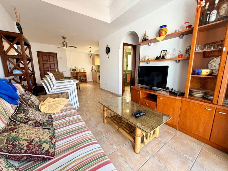 1 bedroom Apartment for sale in Caleta de Fuste with pool garage - € 179,000 (Ref: 9703235)