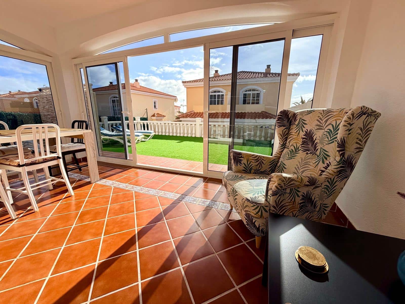 3 camera da letto Villetta Bifamiliare in vendita in Caleta de Fuste con piscina garage - 335.000 € (Rif: 9703236)